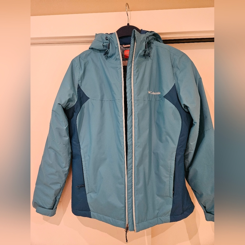 Columbia Teal and Navy Hooded Winter Jacket